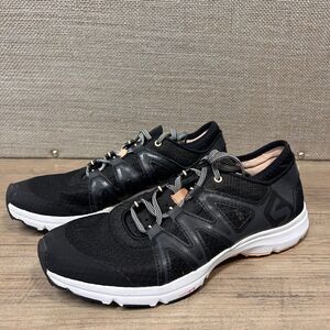 SALOMON Women's Cross Amphibian Black Sneakers Trainers Shoes Size 7 US 187982